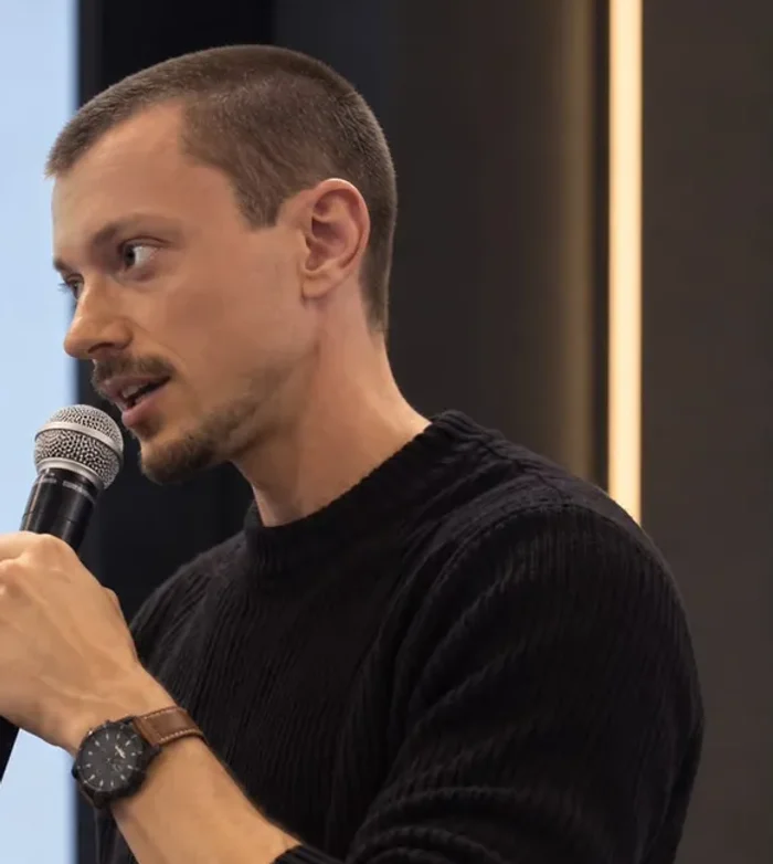 Vinícius Rosa, criador do Quantor, em palestra